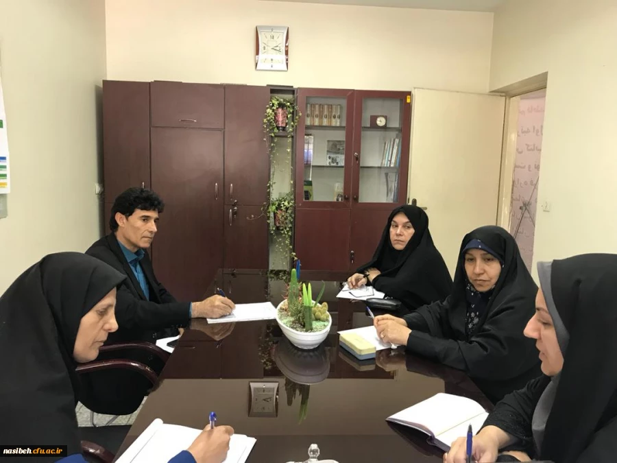 برگزاری چهارمین جلسه کمیته نگارش علمی  2