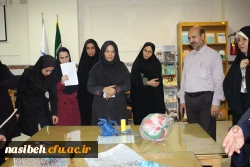 بازدید سرپرست ومعاونین پردیس ازنمایشگاه دست سازه های کمک آموزشی درورزش  10