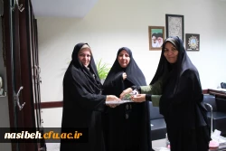 تقدیرازکارکنان پردیس به مناسبت روزکارمند  4