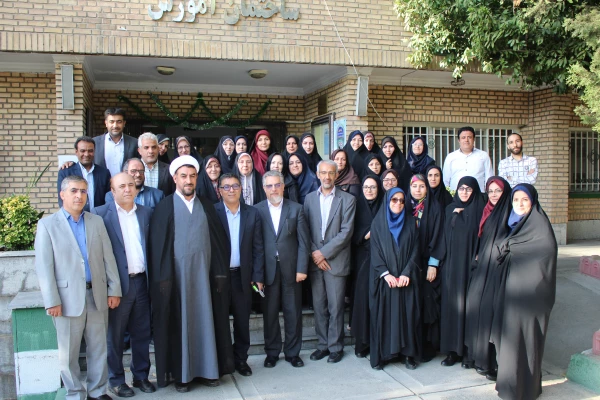 مراسم تودیع ومعارفه دکتربازگیر ودکتریداله زاده  2