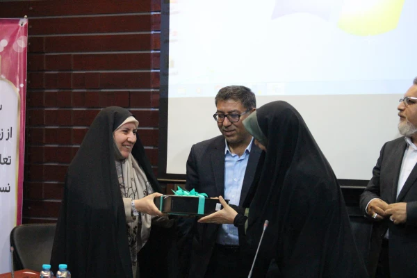 مراسم تودیع ومعارفه دکتربازگیر ودکتریداله زاده  4