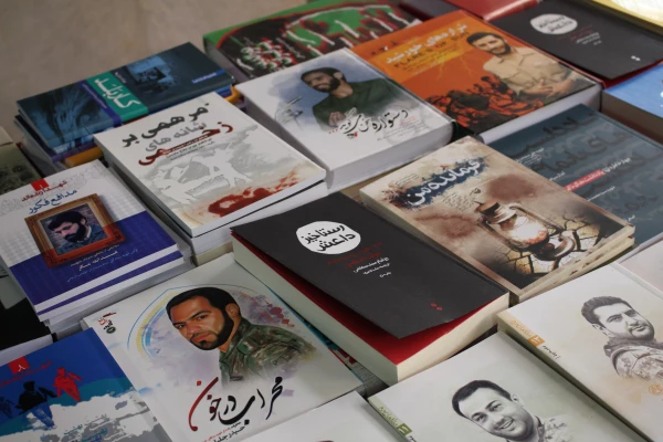 برگزاری نمایشگاه کتاب به مناسبت هفته دفاع مقدس  3
