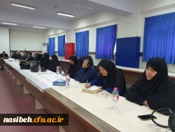 برگزاری نشست صمیمانه مسئولین پردیس با اعضای هیئت علمی