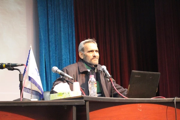 برگزاری مراسم گرامیداشت هفته بسیج با حضورجانباز بسیجی هشت سال دفاع مقدس  2