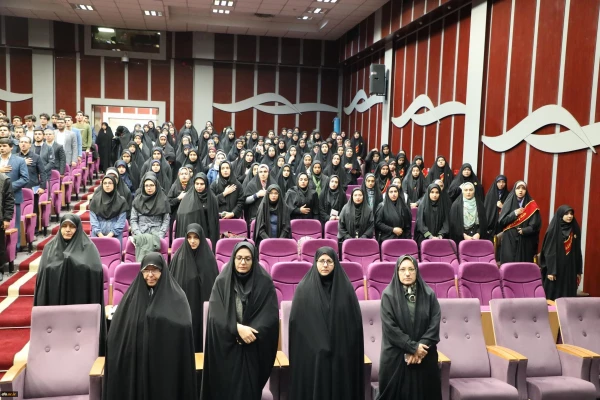 رییس دانشگاه فرهنگیان در جمع دانشجو معلمان:
دانشجو نبض همیشه بیدار جامعه است 6