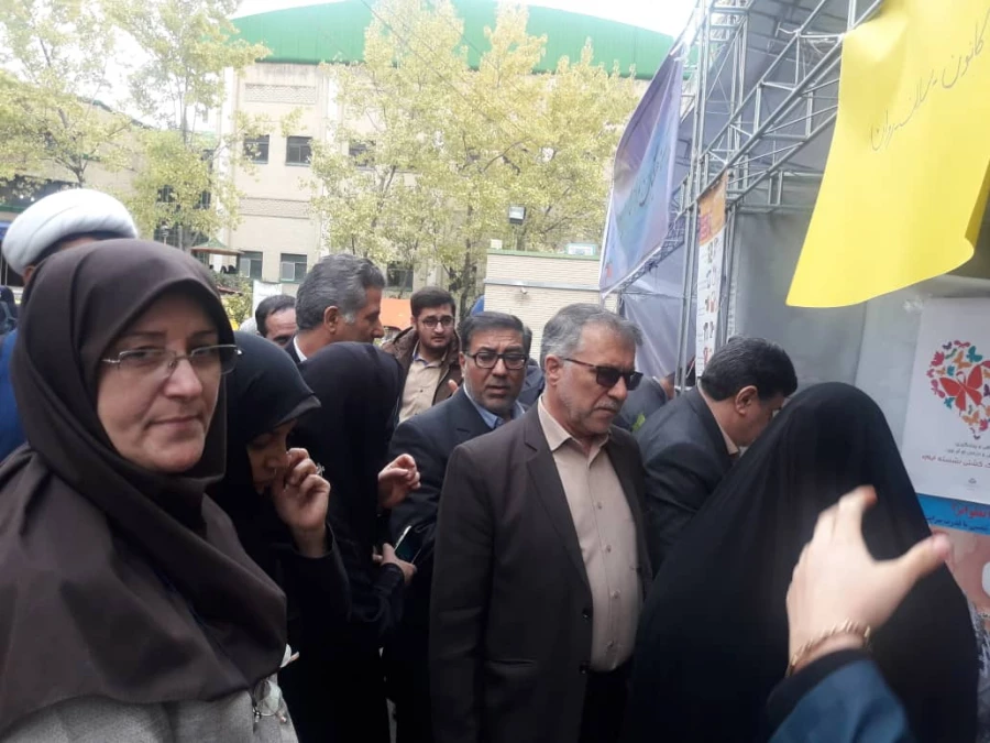 برپایی غرفه سلامت درروزدانشجو  3