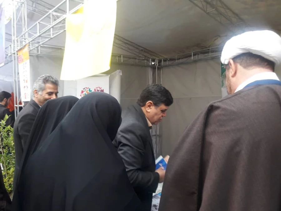 برپایی غرفه سلامت درروزدانشجو  4