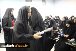 اهدای شاخه گل به دانشجومعلمان به مناسبت روزدانشجو 4