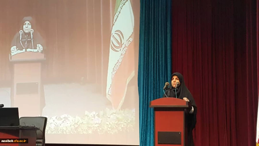 برگزاری جلسه هم اندیشی استادان و مسئولین در پردیس