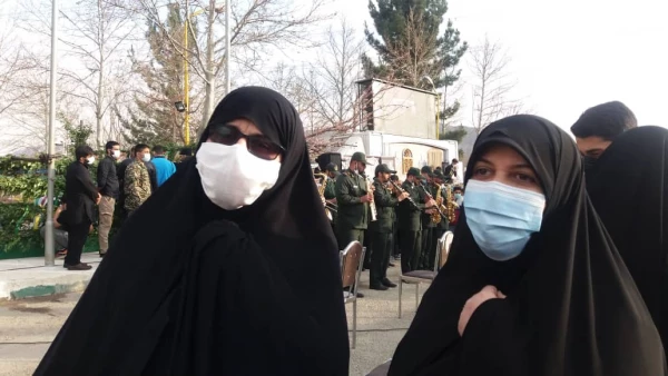 حضور مسئولین و کارکنان پردیس نسیبه در مراسم تشییع و خاکسپاری شهید گمنام در پردیس شهید چمران 3