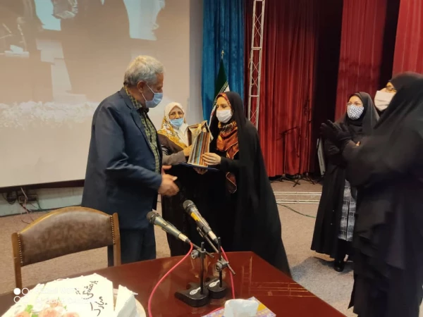 مراسم تکریم وتجلیل ازبازنشستگان پردیس نسیبه  4