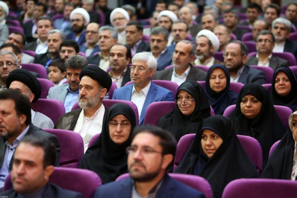 حضور ارزشمند رهبر معظم انقلاب اسلامی (مدظله العالی) به دانشگاه فرهنگیان ( پردیس نسیبه ) به روایت تصویر 4