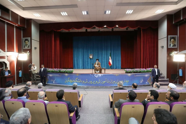 حضور ارزشمند رهبر معظم انقلاب اسلامی (مدظله العالی) به دانشگاه فرهنگیان ( پردیس نسیبه ) به روایت تصویر 9