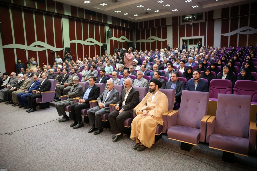 حضور ارزشمند رهبر معظم انقلاب اسلامی (مدظله العالی) به دانشگاه فرهنگیان ( پردیس نسیبه ) به روایت تصویر 13