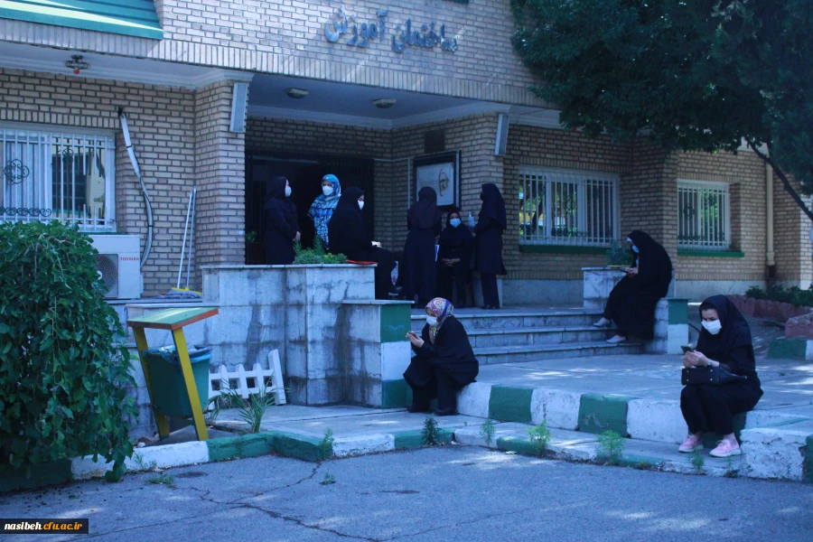 ثبت نام حضوری مهارن آموزان با رعایت پروتکل های بهداشتی به روایت تصویر 3