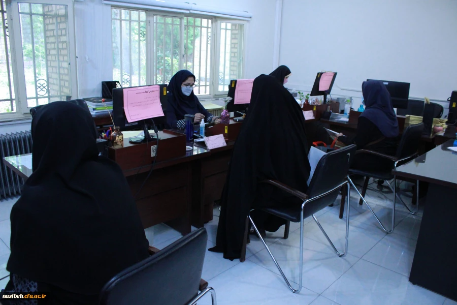 ثبت نام حضوری مهارن آموزان با رعایت پروتکل های بهداشتی به روایت تصویر 7
