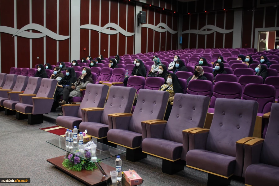 دومین جلسه شورای اداری پردیس نسیبه 4