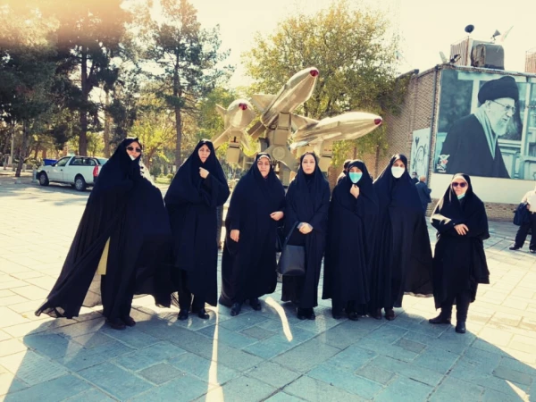 زیارت مزار مطهر شهدا به مناسبت گرامیداشت هفته بسیج 5