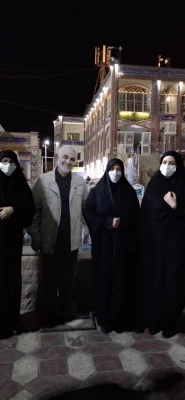 حضورسرپرست پردیس نسیبه وهمکاران واحد پژوهش برسرمزار شهید سردارسلیمانی  4