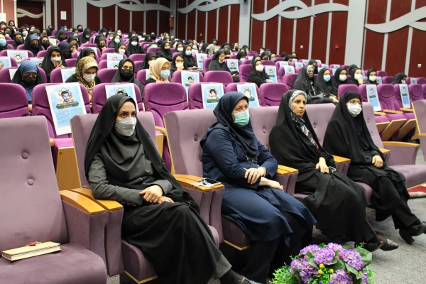 جلسه توجیهی از سرگیری آموزش حضوری  جهت  دانشجویان ورودی سال 1400 6