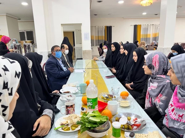 بازدید سرزده معاونت محترم دانشجویی و دکتر حیدری مدیر کل برنامه ریزی و رفاه دانشجویی از افطار دانشجویان  2