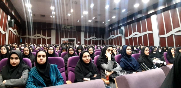 نشست توجیهی کمیته انضباطی دانشجو معلمان پردیس نسیبه 6