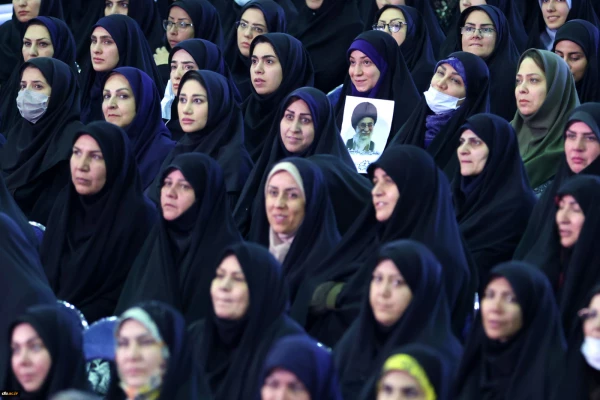 مراسم گرامیداشت مقام معلم با حضور رئیس جمهور در پردیس نسیبه 8