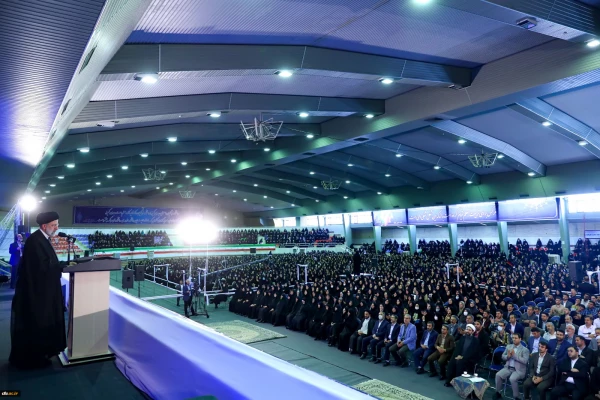 مراسم گرامیداشت مقام معلم با حضور رئیس جمهور در پردیس نسیبه 9