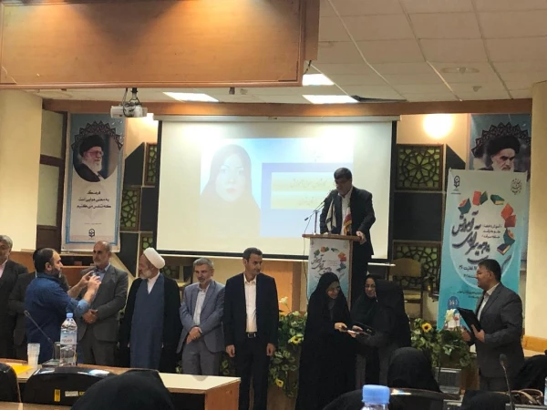 تجلیل از کارشناس مسئول آموزش پردیس نسیبه  3