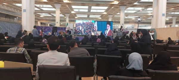 حضور دانشجو معلمان پردیس نسیبه در نمایشگاه الف تا و جشنواره عصر جدید، 2