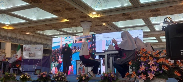 حضور دانشجو معلمان پردیس نسیبه در نمایشگاه الف تا و جشنواره عصر جدید، 4