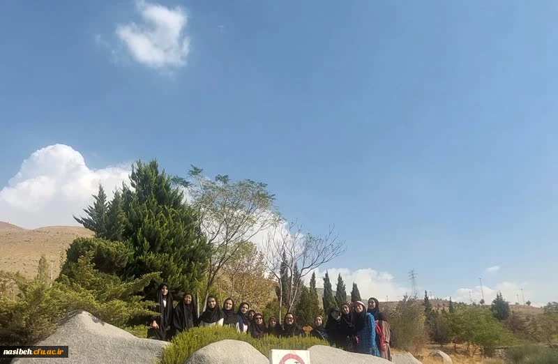 کوهپیمایی دانشجو معلمان پردیس نسیبه به مناسبت هفته تربیت بدنی 5