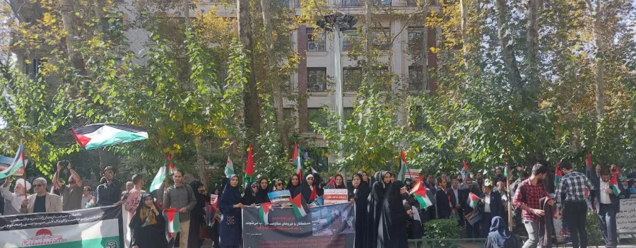 حضور مسئولین و استادان دانشگاه فرهنگیان پردیس نسیبه در تجمع اعتراضی علیه جنایات رژیم صهیونستی مقابل دفتر سازمان ملل متحد 3