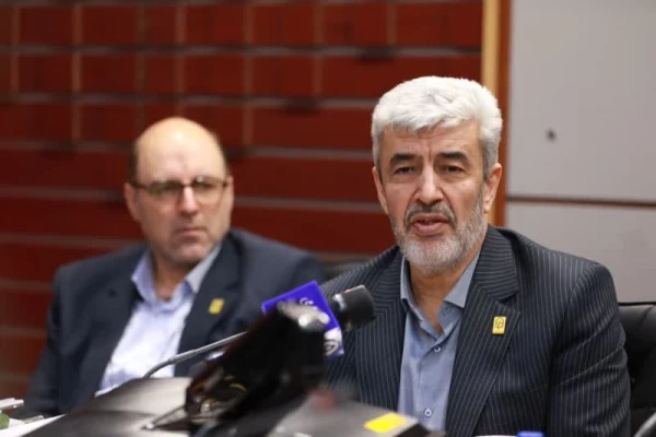 گفت وگو درباره چالش ها و راهکارهای تربیتِ معلم، در دیدار مدیران دانشگاه فرهنگیان استان تهران با دکتر برزوئی 3