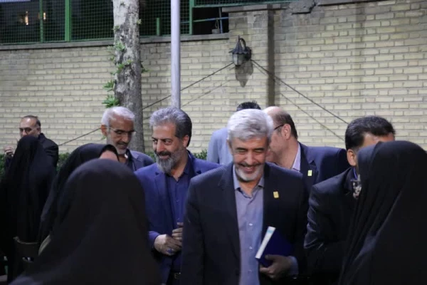 برگزاری مراسم گرامیداشت مقام معلم و تجلیل از سرآمدان آموزش استان تهران 7