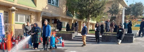 برگزاری کارگاه آموزشی «روش استفاده از کپسول آتش نشانی» 2