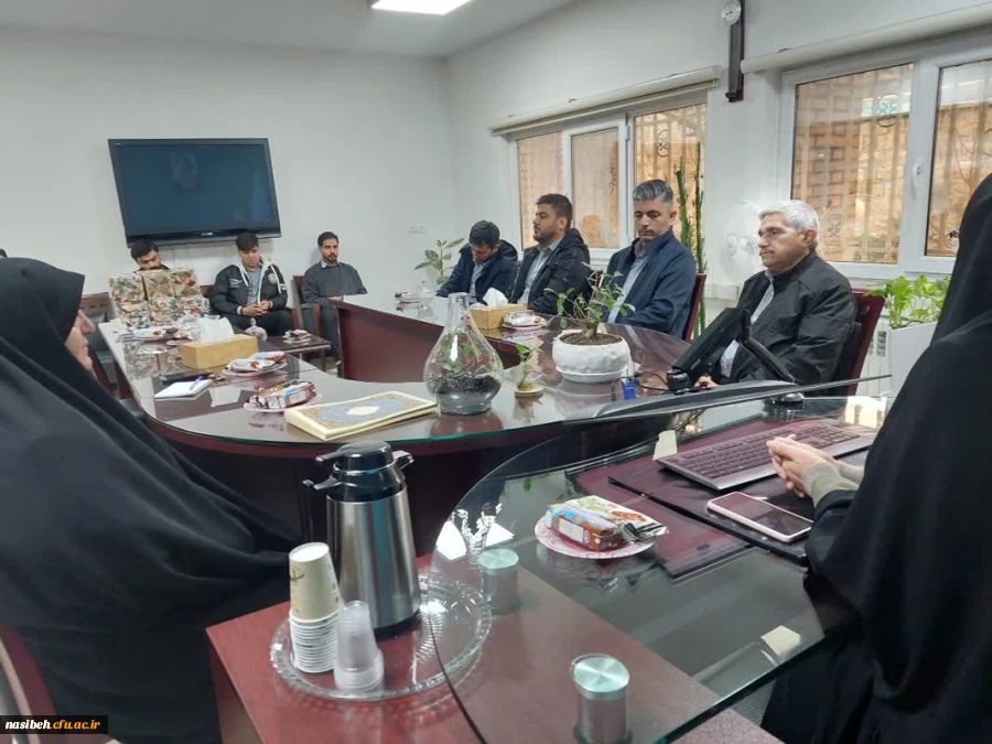 نشست صمیمانه سرپرست پردیس نسیبه با همکاران حوزه حراست و حفاظت فیزیکی نسیبه 3