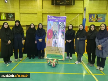  برگزاری مسابقه والیبال به مناسبت گرامیداشت شهدای مدرسه شجره طیبه میناب 